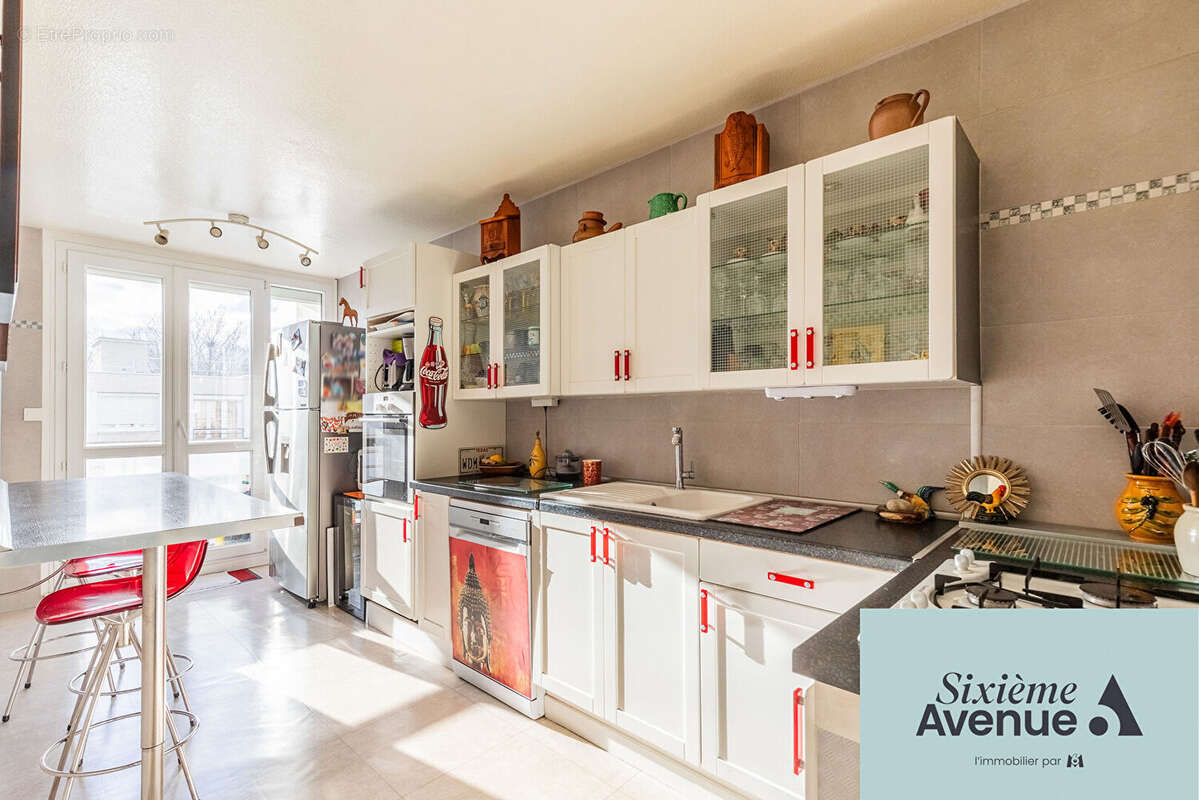 Appartement à CHILLY-MAZARIN