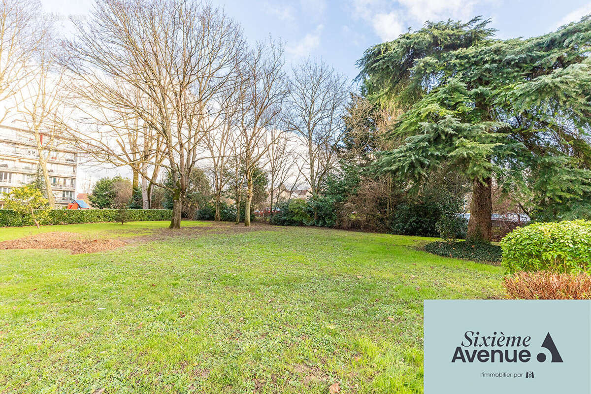 Appartement à CHILLY-MAZARIN