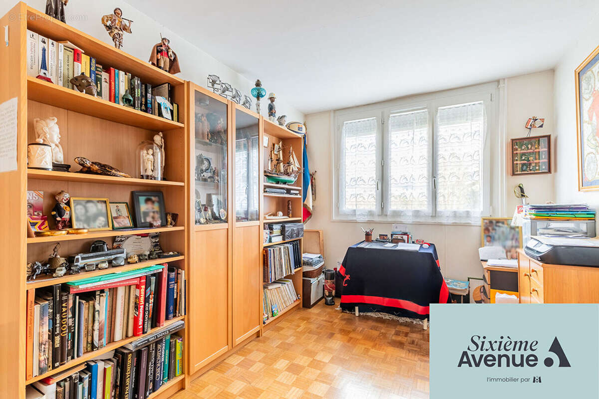 Appartement à CHILLY-MAZARIN