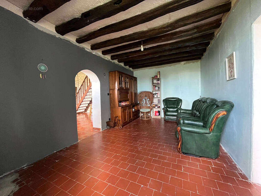 Maison à JUSSY-LE-CHAUDRIER