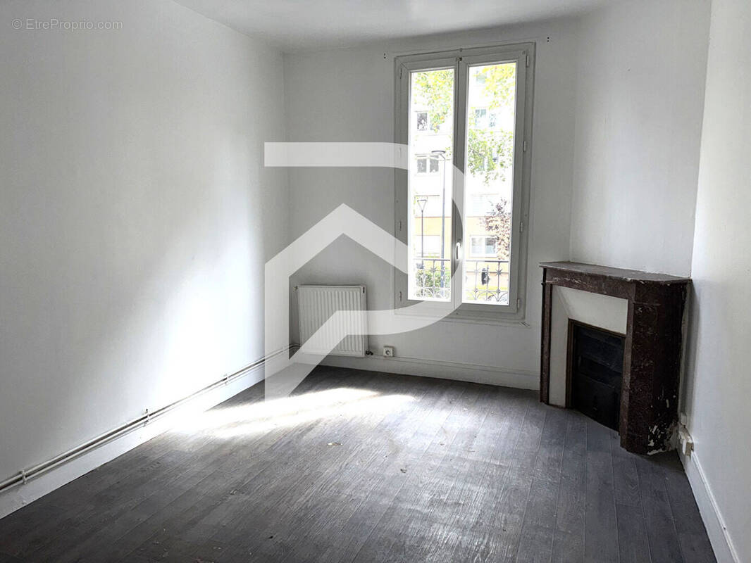 Appartement à COLOMBES