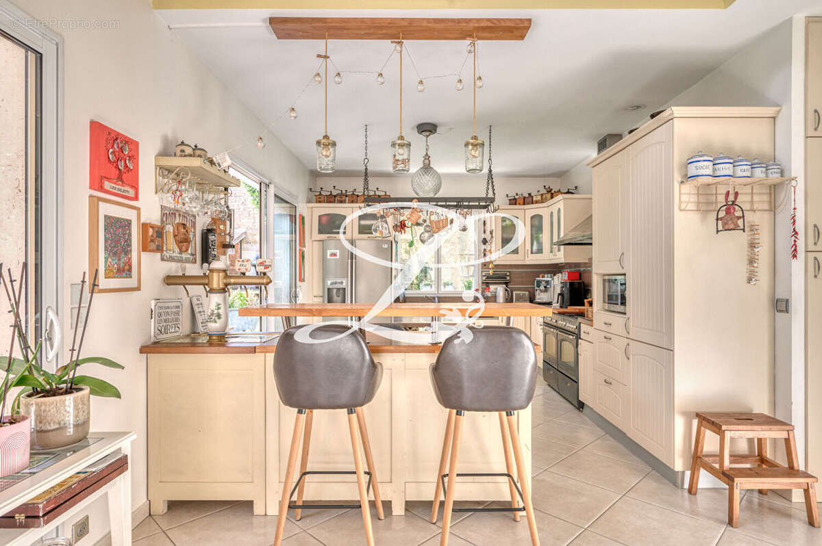 Maison à MAISONS-LAFFITTE