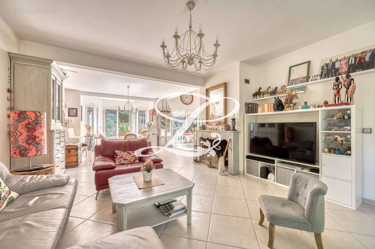 Maison à MAISONS-LAFFITTE