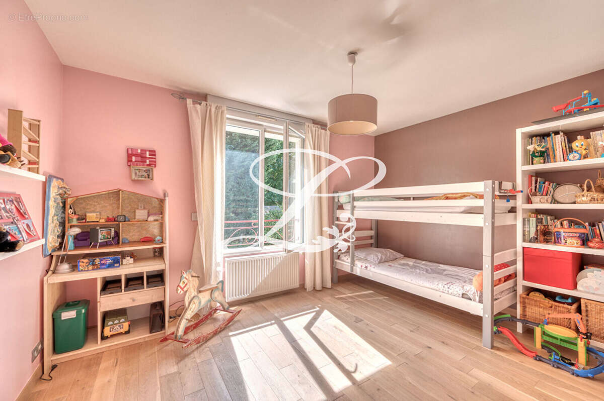 Maison à MAISONS-LAFFITTE