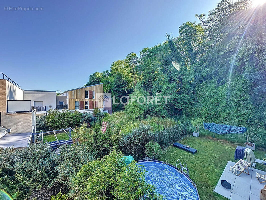 Appartement à CHENNEVIERES-SUR-MARNE