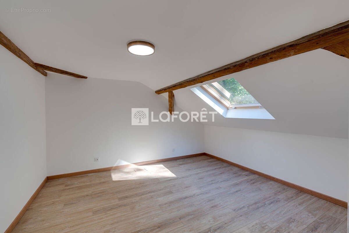 Maison à SAINT-PAUL-EN-CHABLAIS