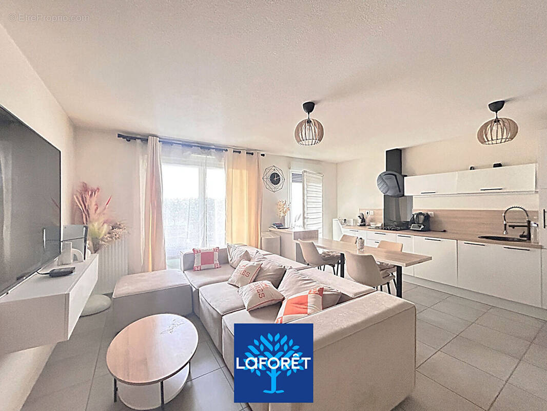 Appartement à SAINT-FONS