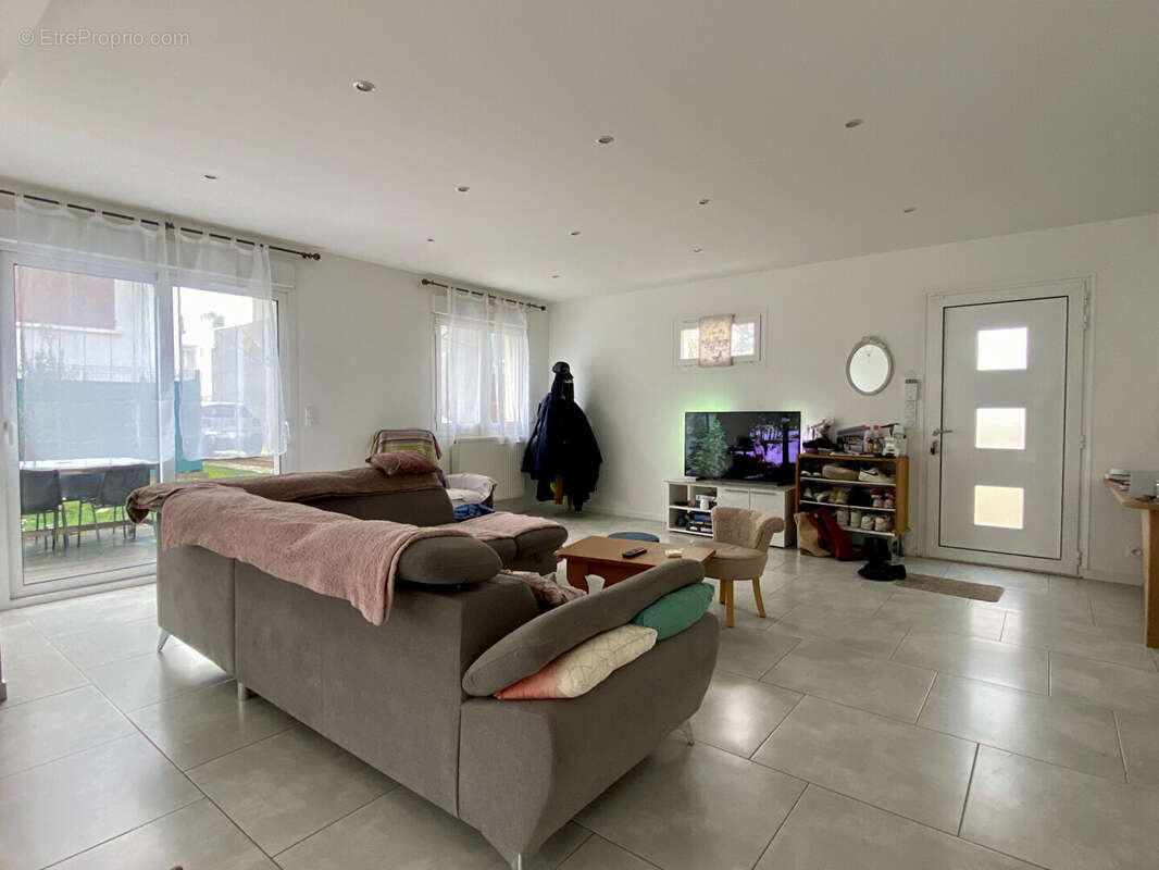 Maison à SARTROUVILLE