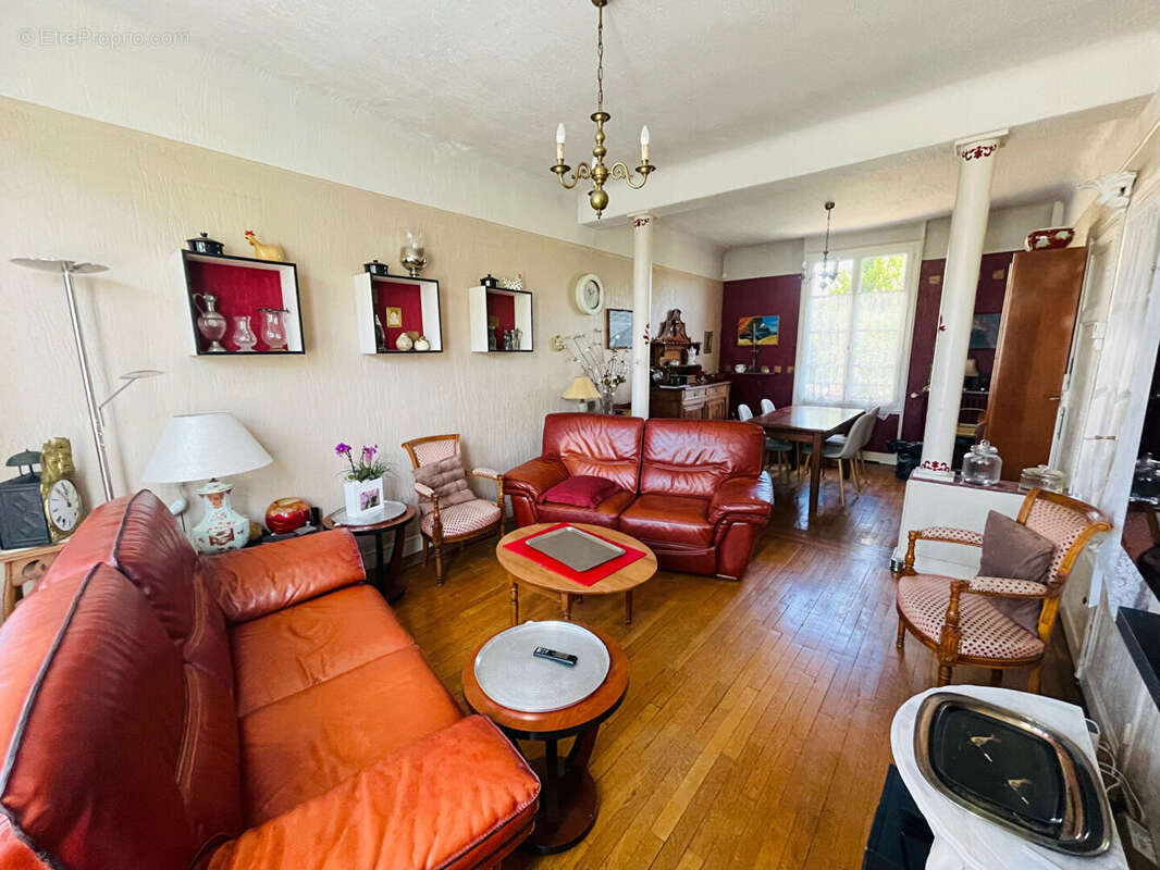 Maison à SARTROUVILLE