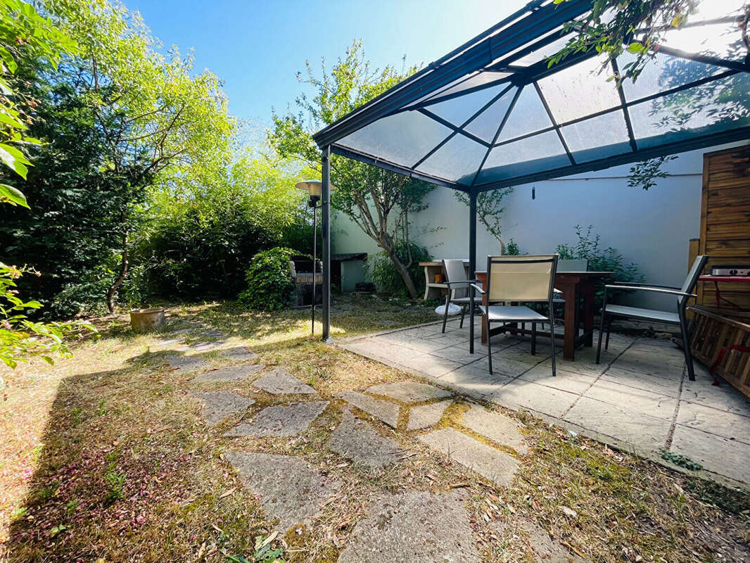 Maison à SARTROUVILLE