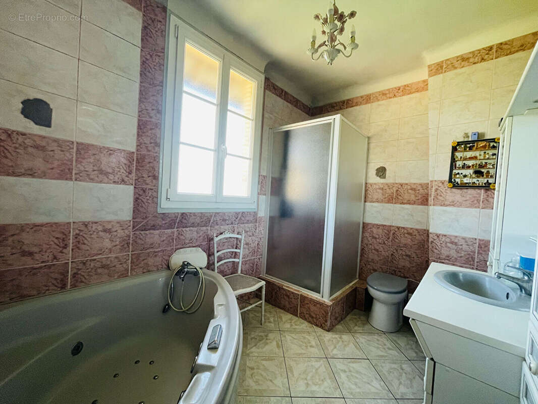 Maison à SARTROUVILLE