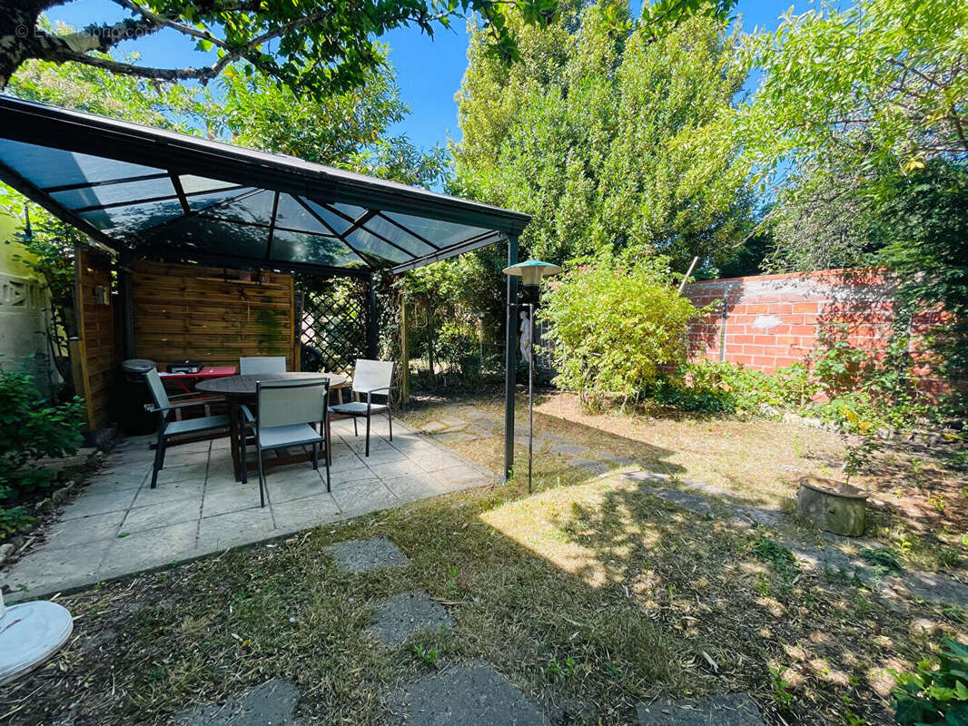 Maison à SARTROUVILLE