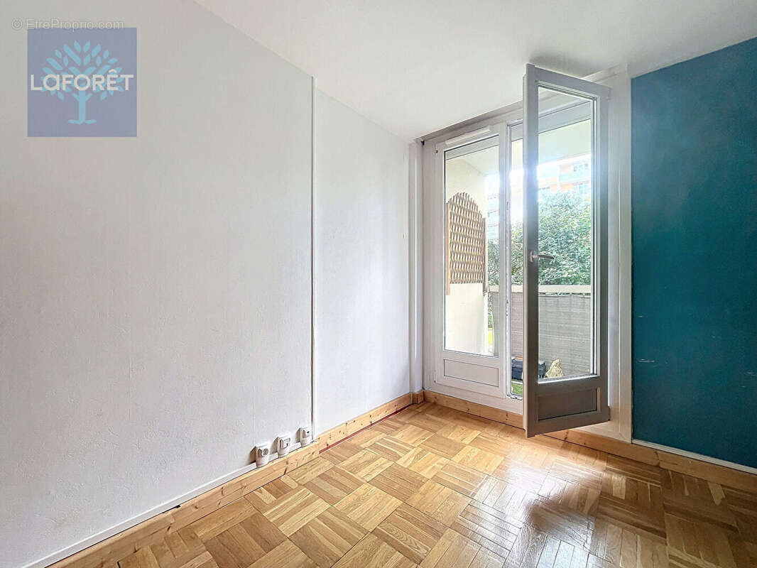 Appartement à CHILLY-MAZARIN