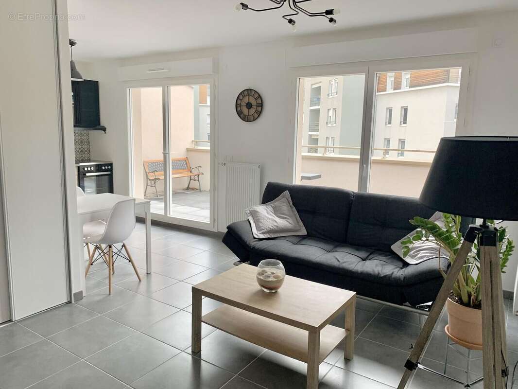 Photo 3 - Appartement à BOURGOIN-JALLIEU