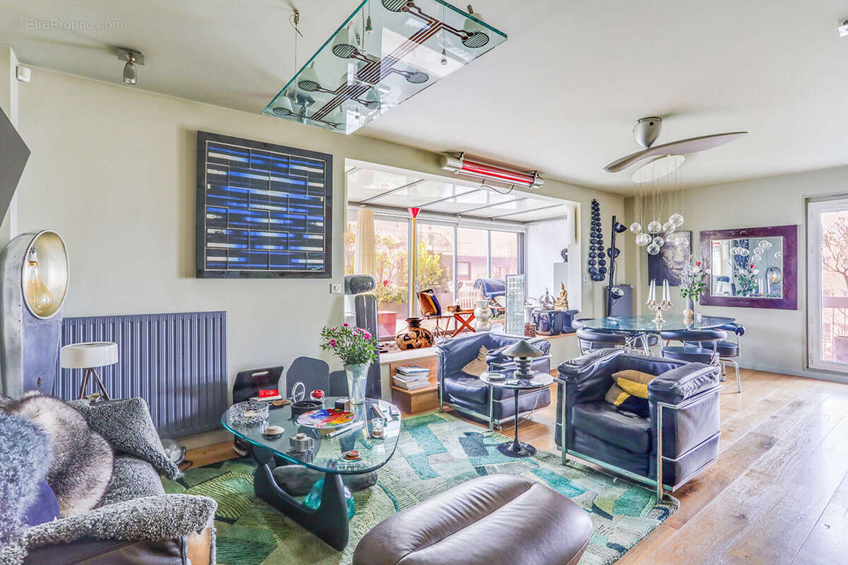 Appartement à PARIS-19E