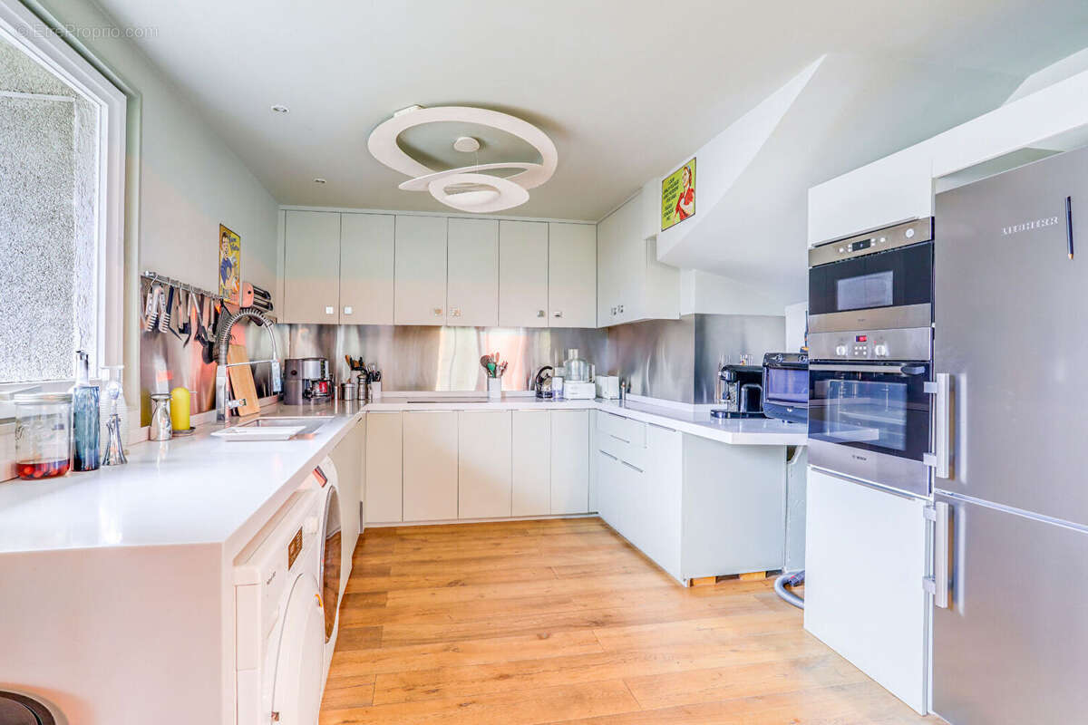 Appartement à PARIS-19E