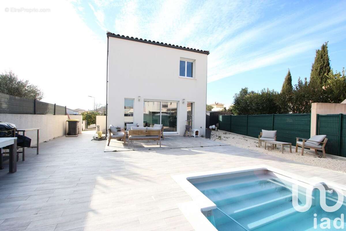 Photo 2 - Maison à CALVISSON