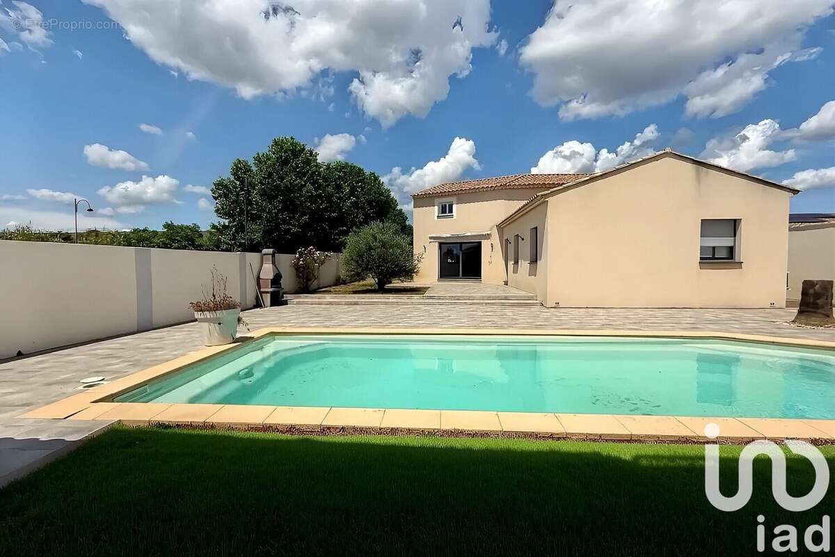 Photo 2 - Maison à BERNIS