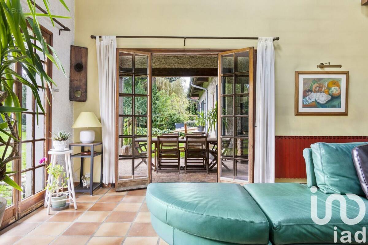 Photo 1 - Maison à SAULX-LES-CHARTREUX