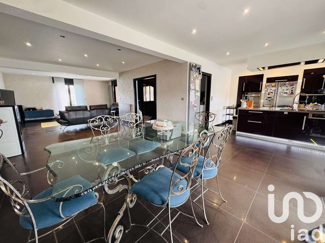 Photo 2 - Maison à WAZIERS