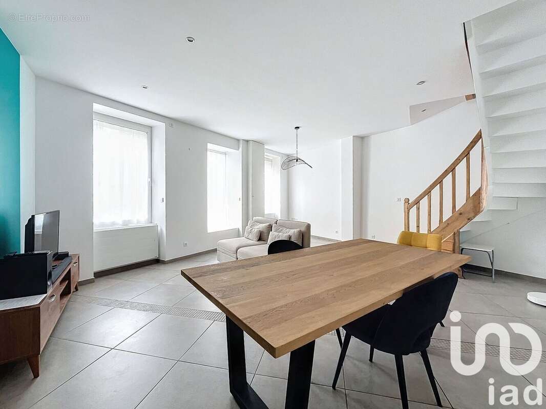 Photo 2 - Maison à HEYRIEUX