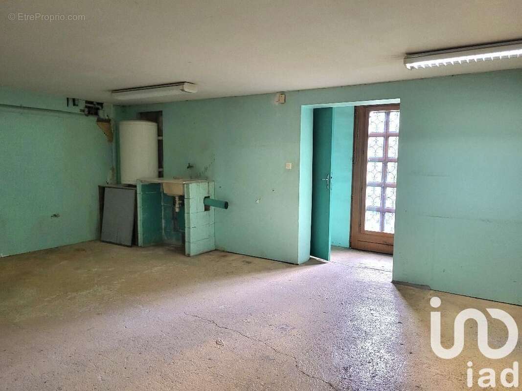 Photo 9 - Maison à MONTEREAU-FAULT-YONNE