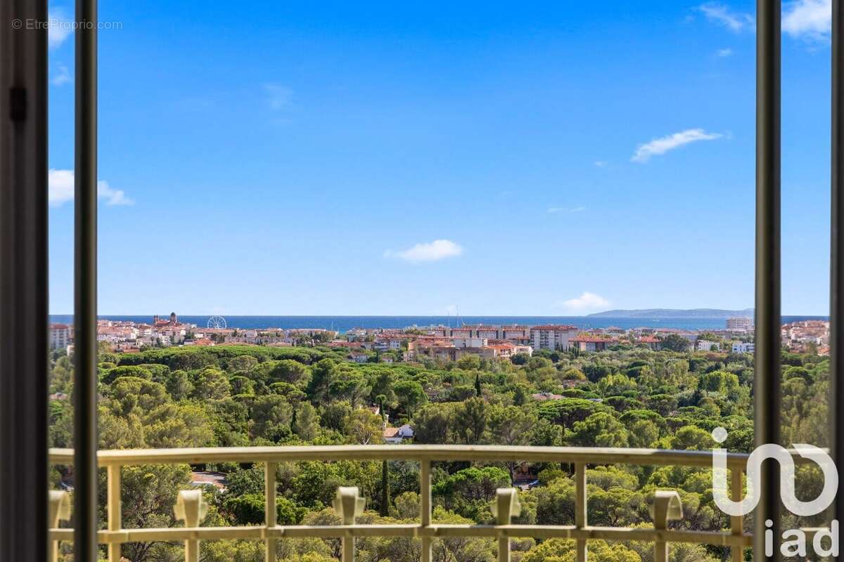 Photo 2 - Appartement à FREJUS