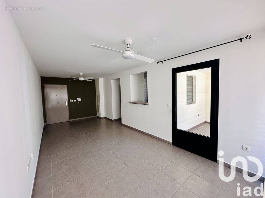 Photo 1 - Appartement à SAINT-DENIS