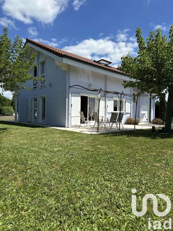 Photo 5 - Maison à CHEVRIERES