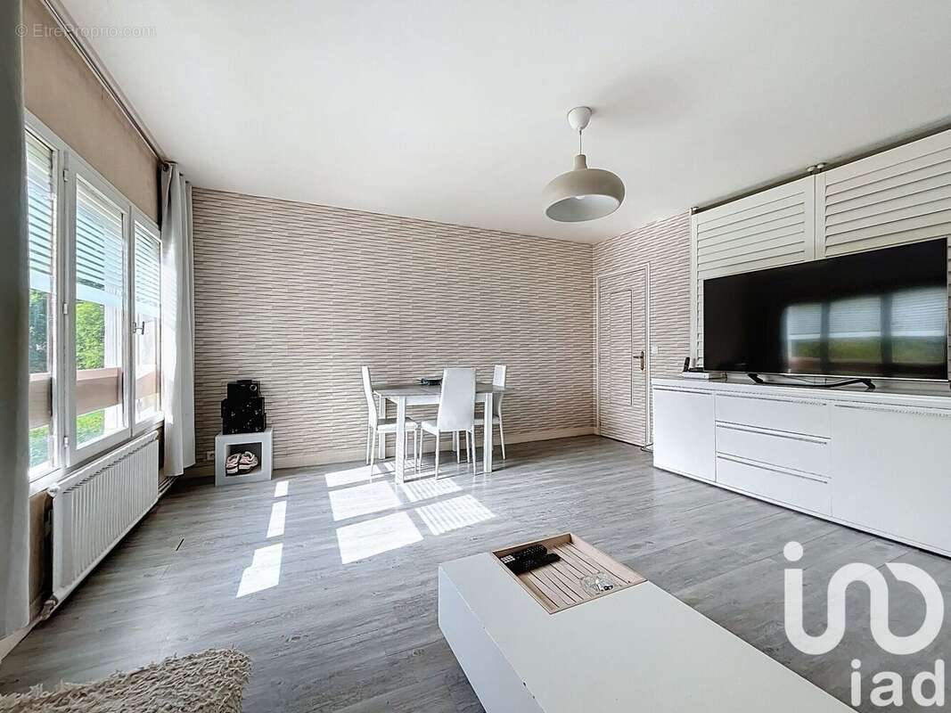 Photo 2 - Appartement à AUXERRE