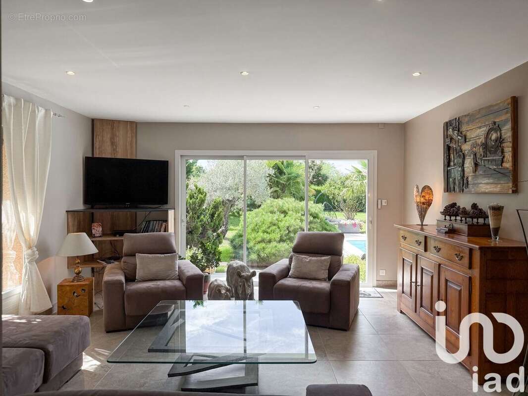 Photo 6 - Maison à SAINT-GENIS-LAVAL