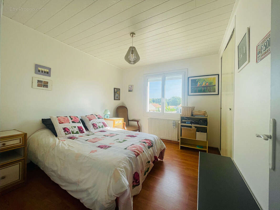 Maison à SAINT-MAIXENT-SUR-VIE