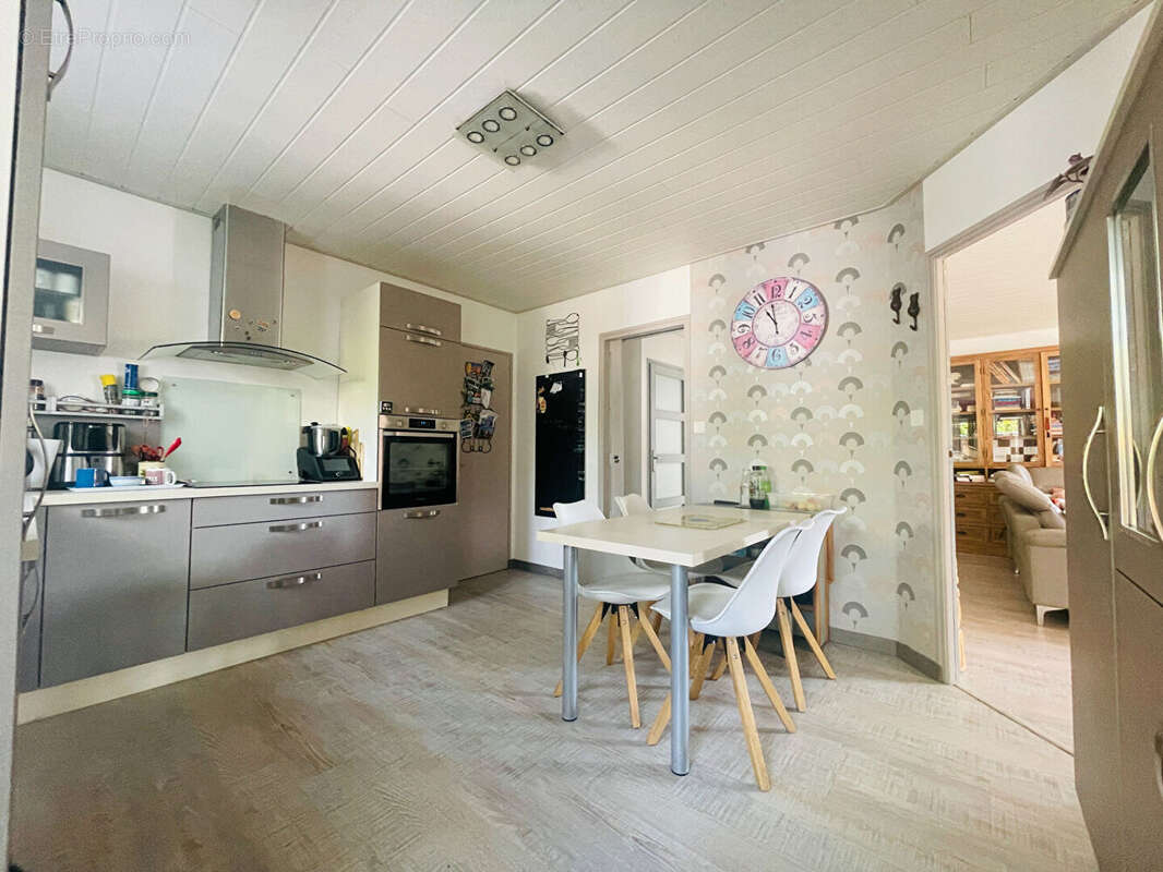 Maison à SAINT-MAIXENT-SUR-VIE