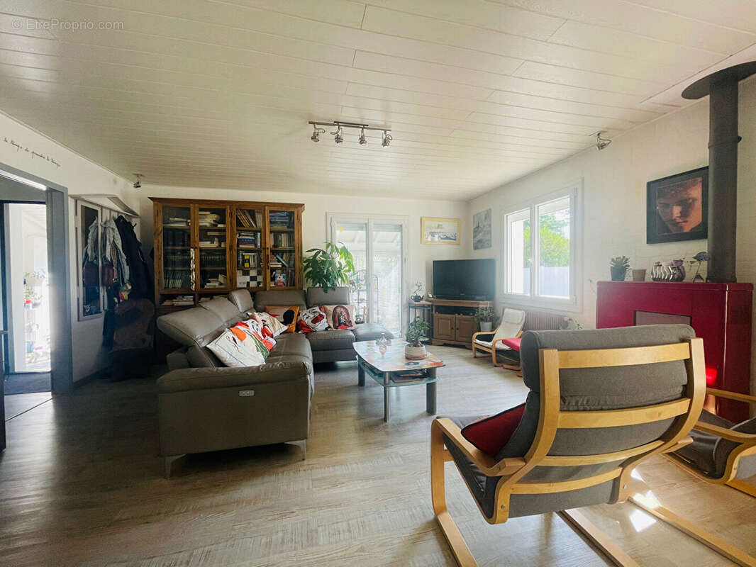 Maison à SAINT-MAIXENT-SUR-VIE