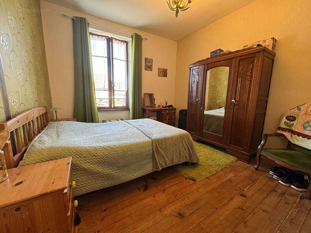 Maison à BUSSIERE-POITEVINE