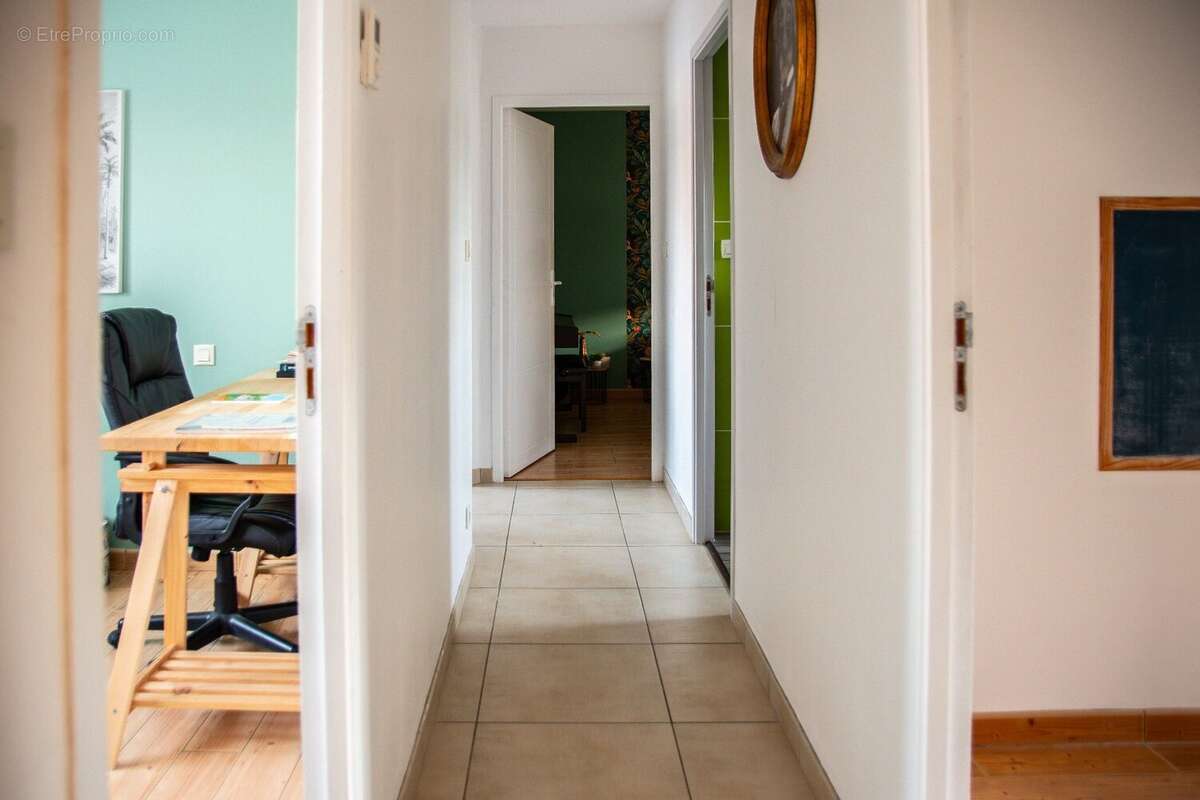 Maison à LA CHAPELLE-ROUSSELIN