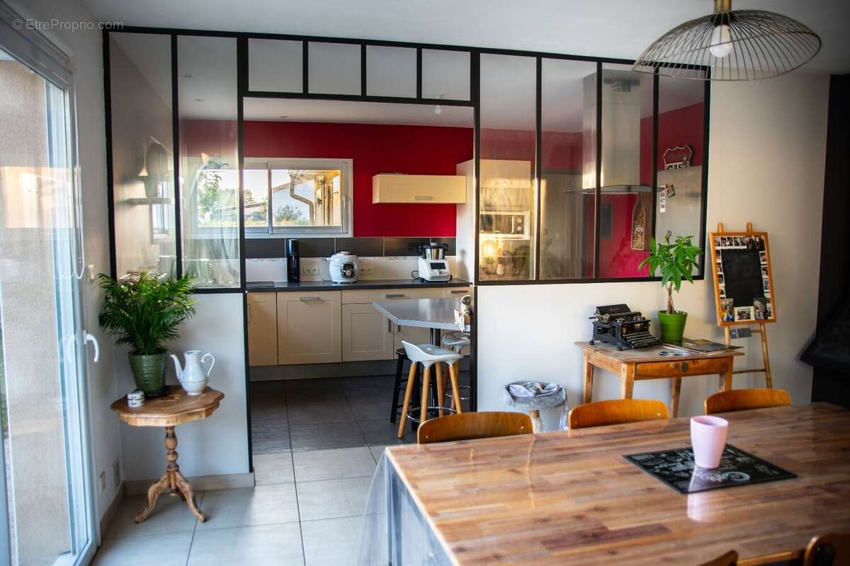 Maison à LA CHAPELLE-ROUSSELIN