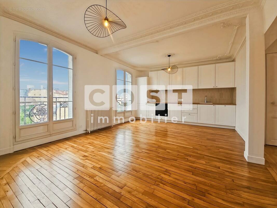 Appartement à COLOMBES