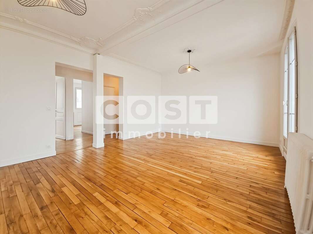 Appartement à COLOMBES