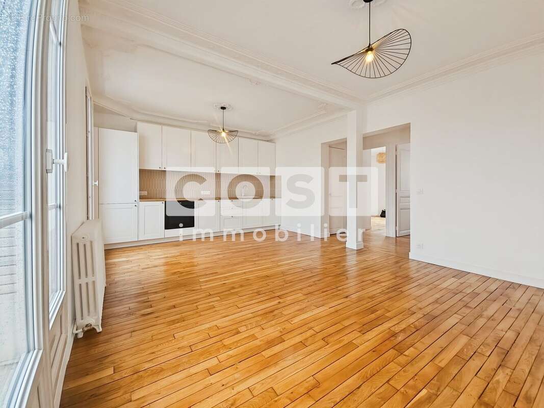 Appartement à COLOMBES