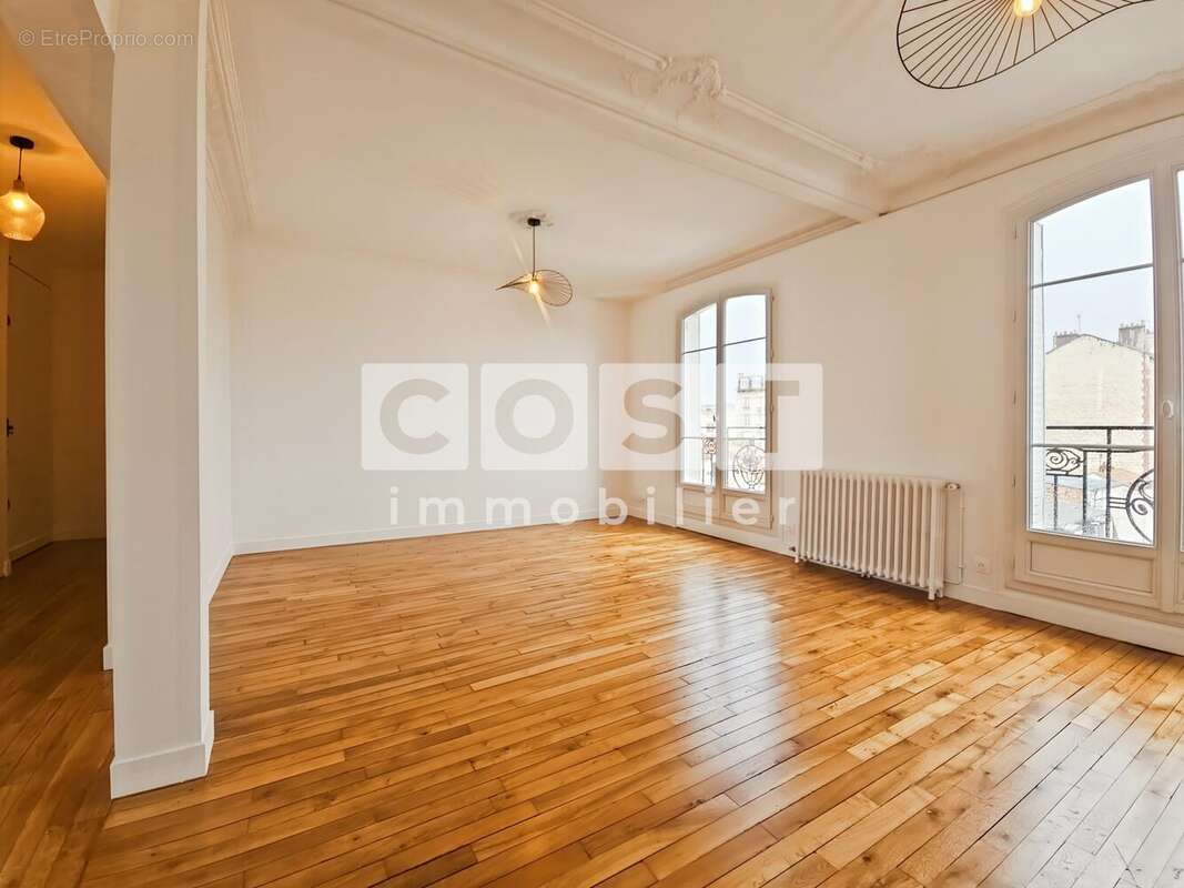 Appartement à COLOMBES