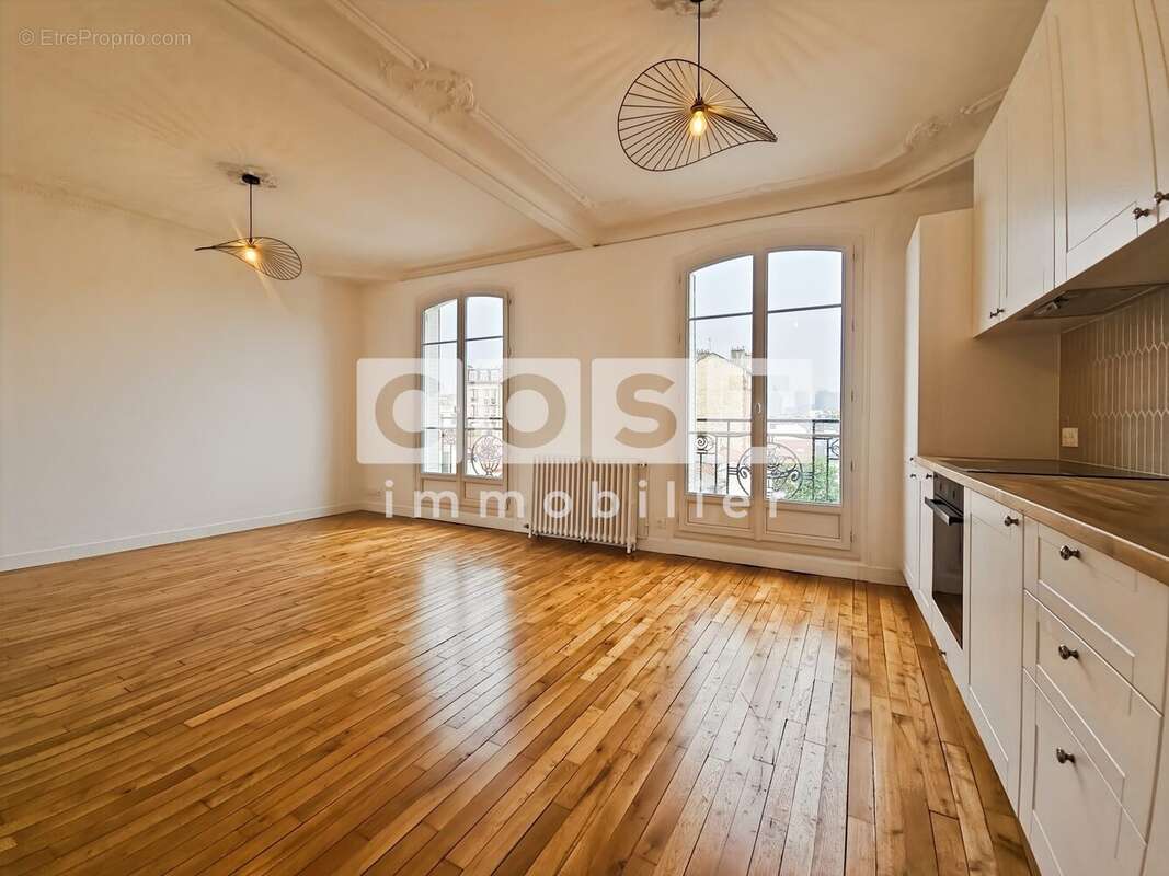 Appartement à COLOMBES