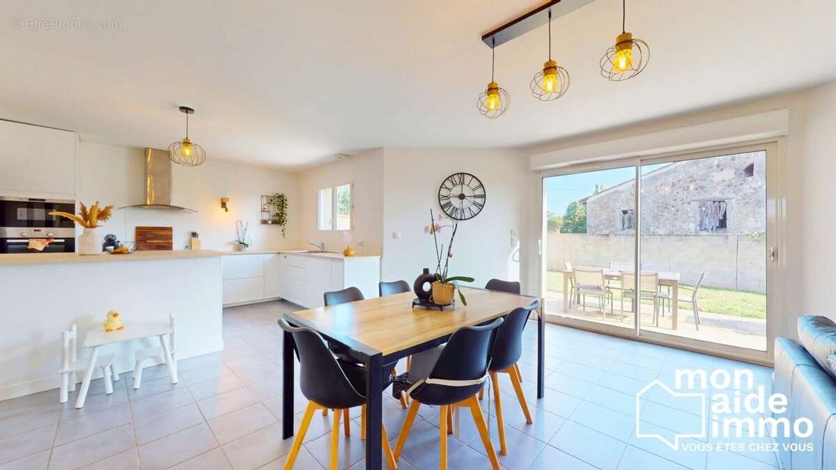 Maison à SAINT-QUENTIN-DE-BARON