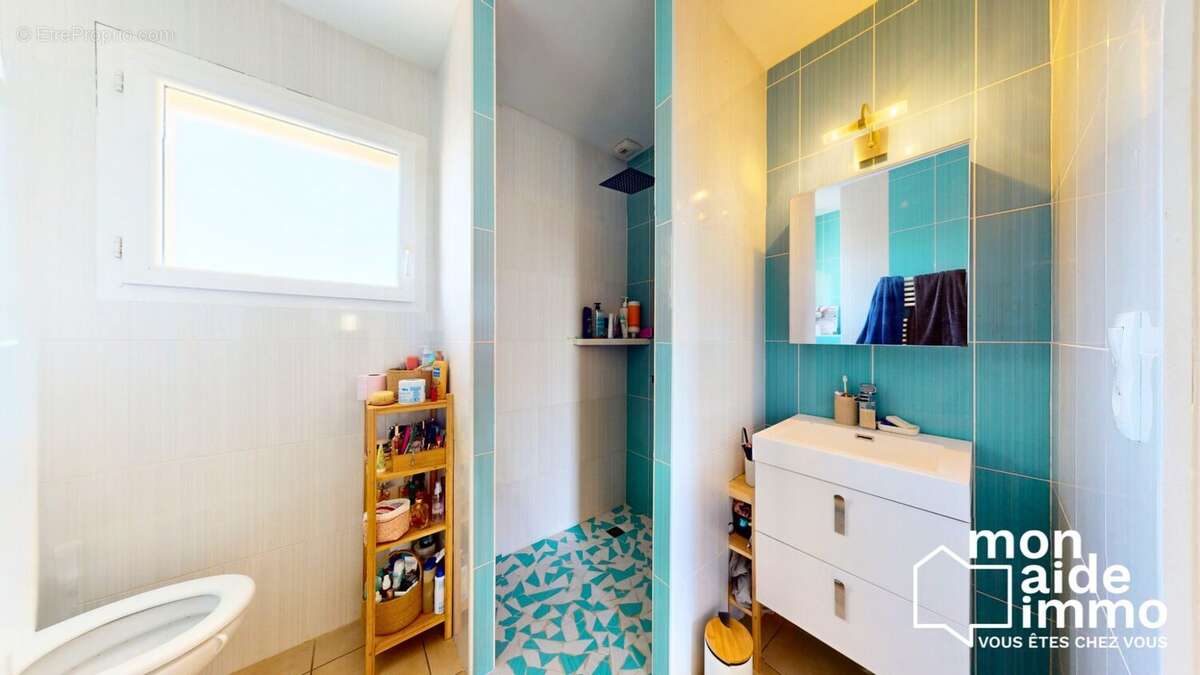 Maison à SAINT-QUENTIN-DE-BARON