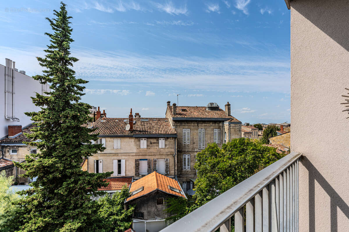 Appartement à BORDEAUX