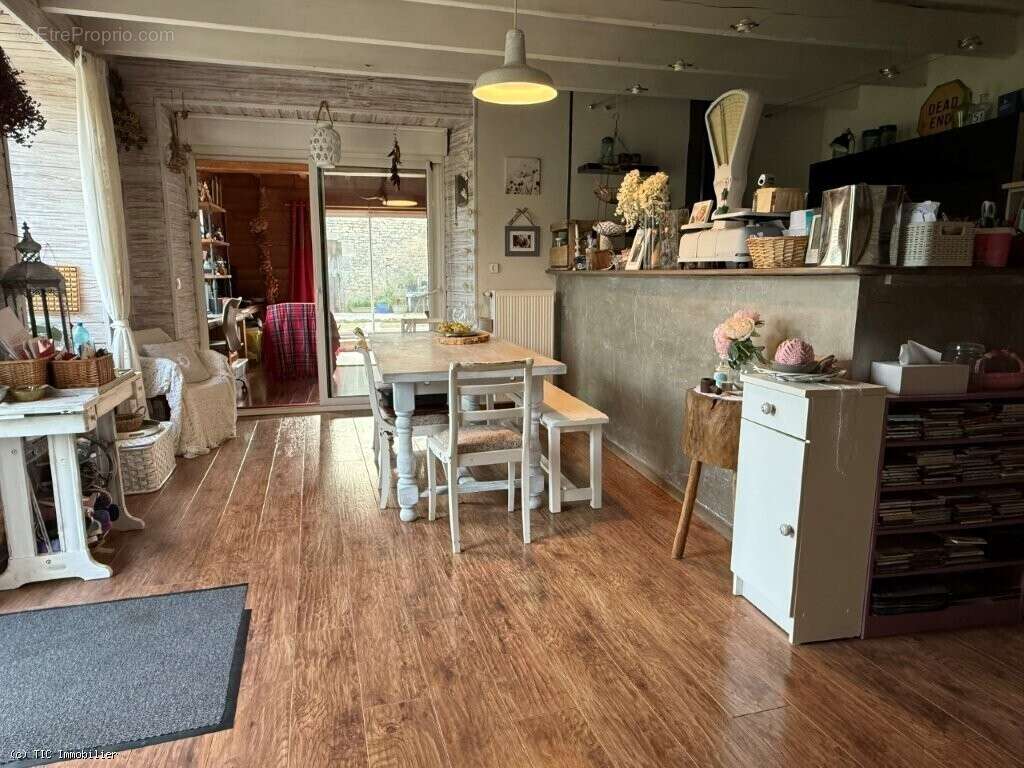 Maison à VERTEUIL-SUR-CHARENTE