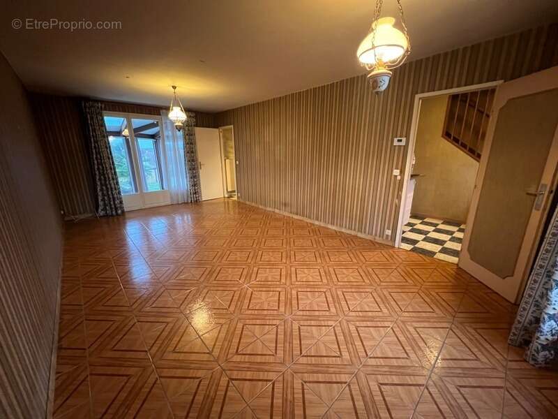 Maison à RIBECOURT-DRESLINCOURT