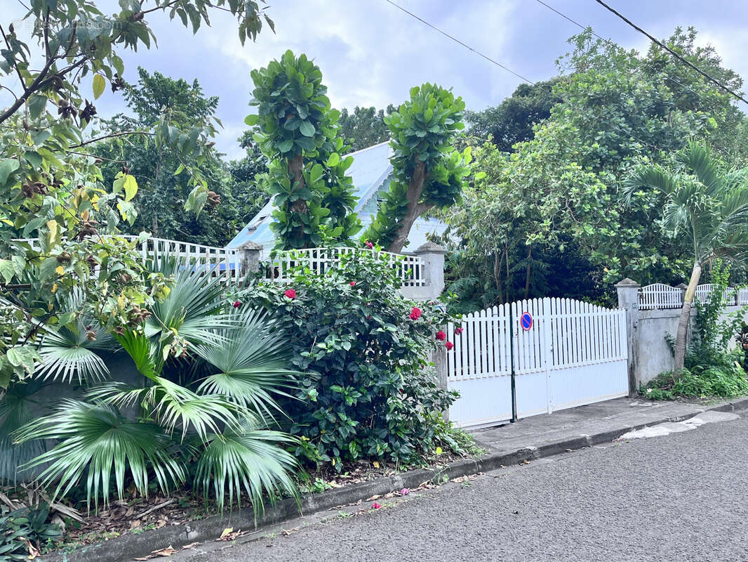 Maison à VIEUX-HABITANTS