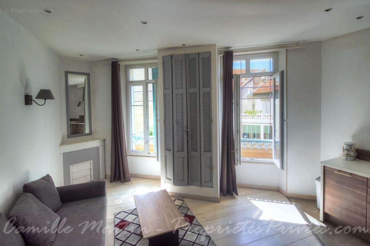 Appartement à SAINT-RAPHAEL