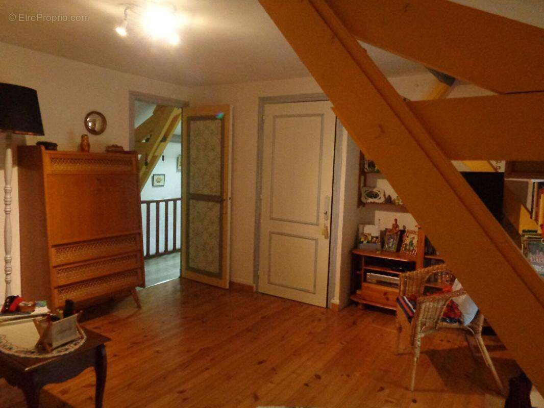 Maison à SAINT-BONNET-DE-MONTAUROUX